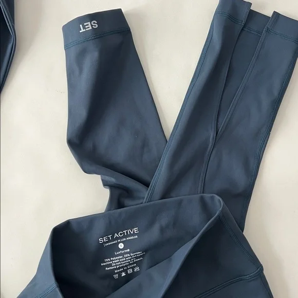 SET Active 2 Piece Luxform Workout Set - Longsleeve Bra & Leggings River Blue S - Picture 10 of 10